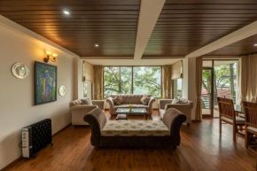 Pine wood, 2bhk Apartment close to Naini lake by Roamhome